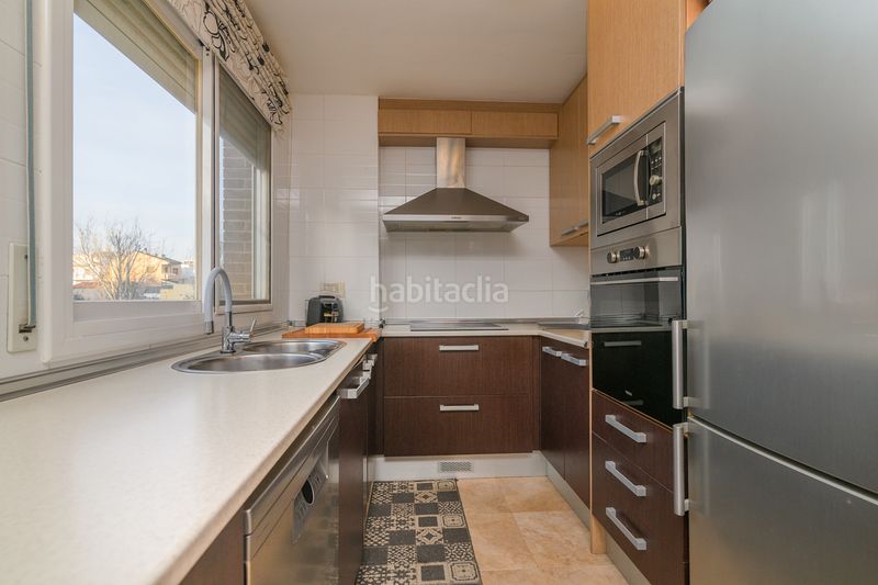 Foto f67badf0-b2eb-4872-aeeb-405cd9b32f51. Casa amb calefacció a Torrent Ballester Viladecans