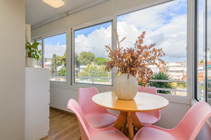 Foto 5ac0f50c-655f-423a-90d2-70947243a0aa. Pis a Lluminetes Castelldefels