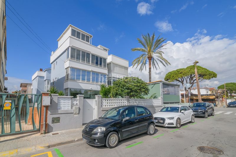 Foto 6b07fb22-c90f-40e5-9e2f-fab48c524871. Pis a Lluminetes Castelldefels