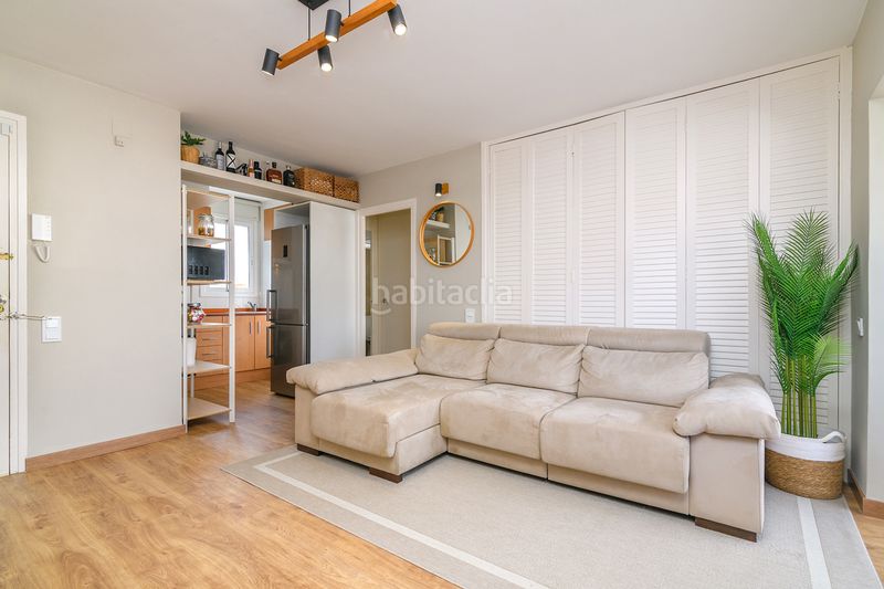 Foto a10aa8c1-21c9-4f3b-8764-55bbc825b564. Pis a Lluminetes Castelldefels