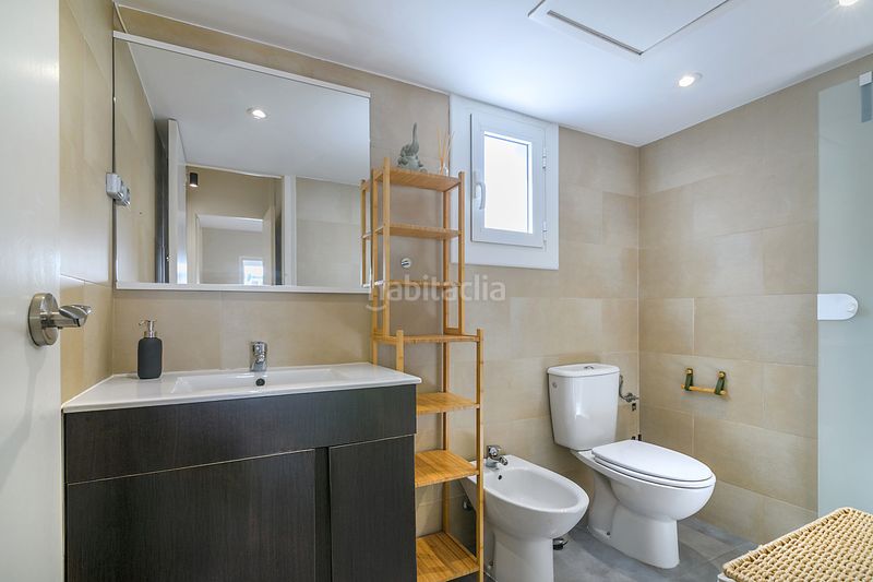 Foto a165f473-0b40-4ae0-b01a-d372a3893cdb. Pis a Lluminetes Castelldefels