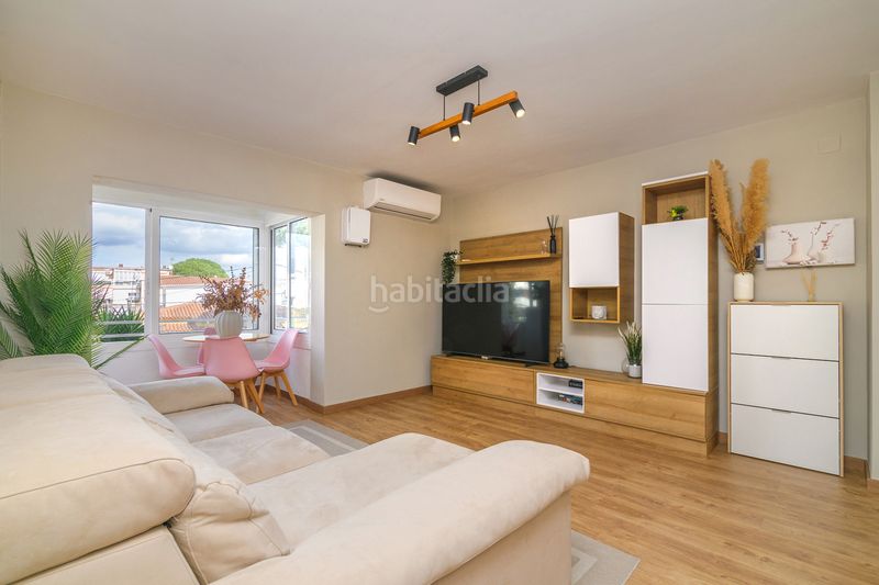 Foto ace09c3f-b88c-4fd1-a5a8-f785702f1444. Pis a Lluminetes Castelldefels