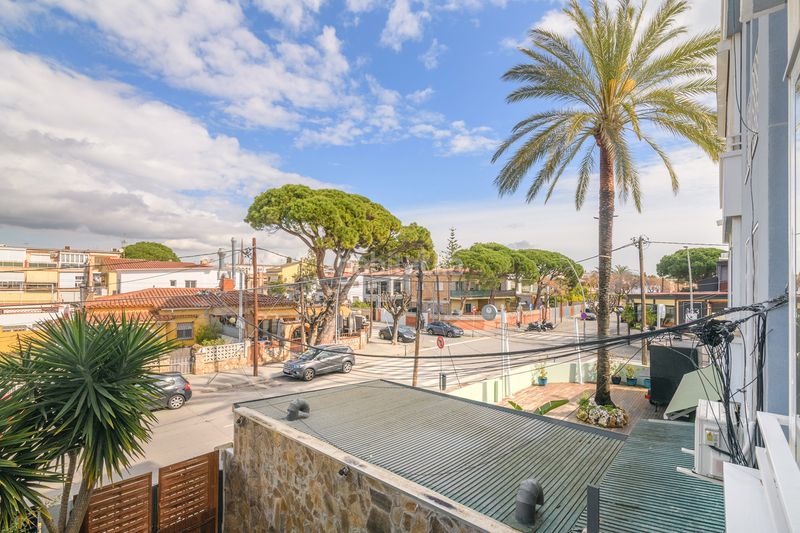 Foto b37504f9-c227-49c5-b9ba-2f44d5639389. Pis a Lluminetes Castelldefels