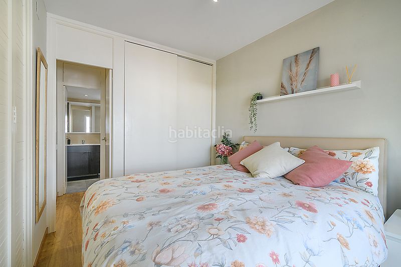 Foto f659a13c-6d0b-48ac-a6bb-267aef655210. Pis a Lluminetes Castelldefels