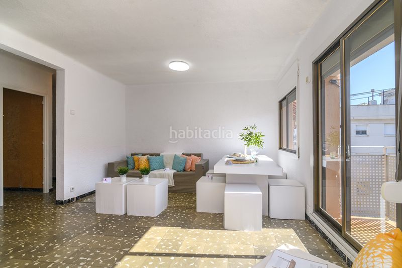 Foto 99d845e3-5786-40a4-8a40-cb1bb75c7b1c. Àtic a Centre Viladecans