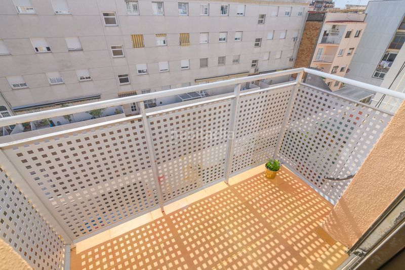 Foto c7114c31-2b25-41df-91c6-2e1bd8843c50. Àtic a Centre Viladecans