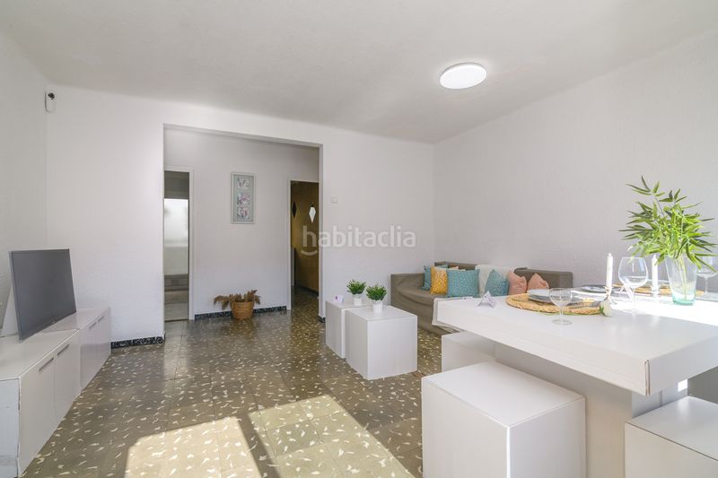 Foto dec1a71b-0947-4c18-ad83-5b1830c39c96. Àtic a Centre Viladecans