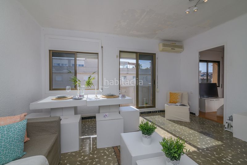 Foto fad6fdce-5cbd-4be2-beb6-077c8097d718. Àtic a Centre Viladecans