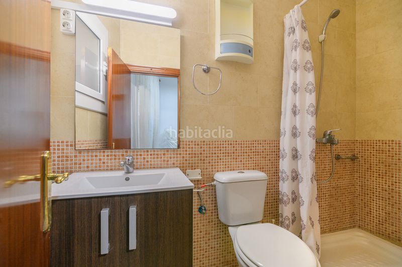 Foto 56aa8228-ee19-4c17-bd41-6c98c108f185. Edificio  para inversión en Sant Vicenç dels Horts