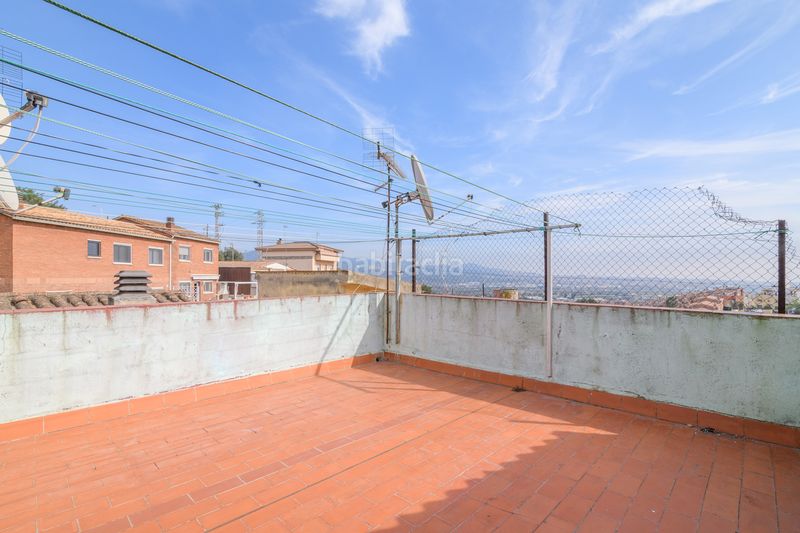 Foto 61071940-cf4c-4b33-8b42-b364891f2c55. Edificio  para inversión en Sant Vicenç dels Horts