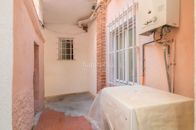 Foto c32b75f2-6e74-4b88-9cb3-ee17eb254618. Edificio  para inversión en Sant Vicenç dels Horts