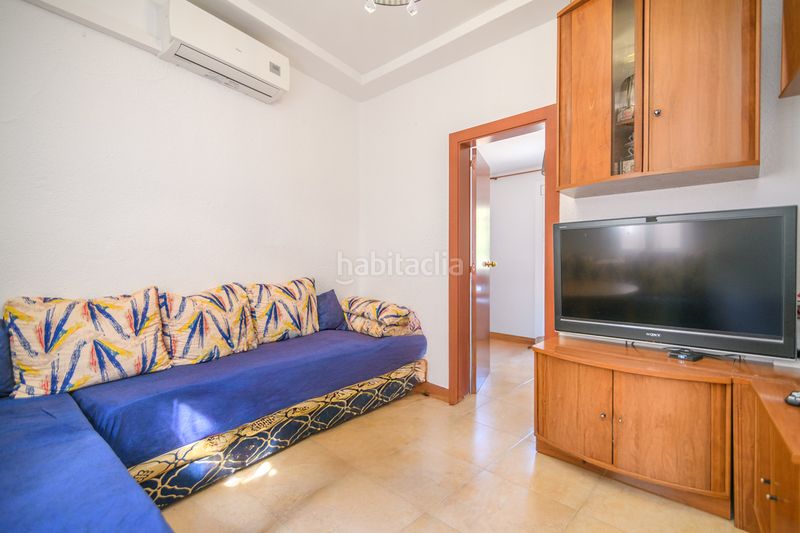 Foto fecf4beb-c2fe-481e-93b9-a00d539f9738. Edificio  para inversión en Sant Vicenç dels Horts