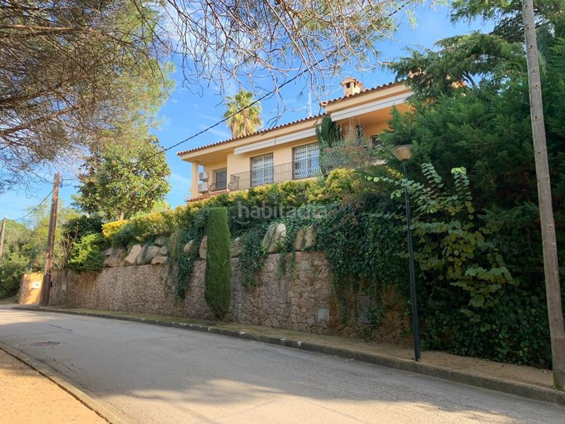 Foto 9cd0d3d6-e959-4d6d-a356-d9654d735254. Casa amb calefacció aparcament piscina a Montgoda Lloret de Mar