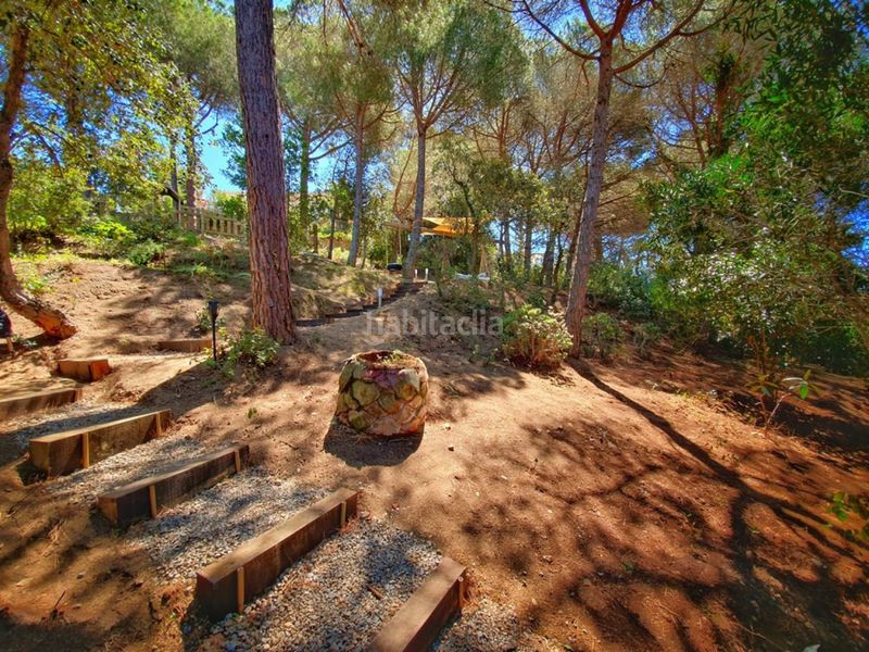 Foto f100b91b-1b75-4189-aa47-2db1e914135e. Casa amb calefacció aparcament piscina a Montgoda Lloret de Mar