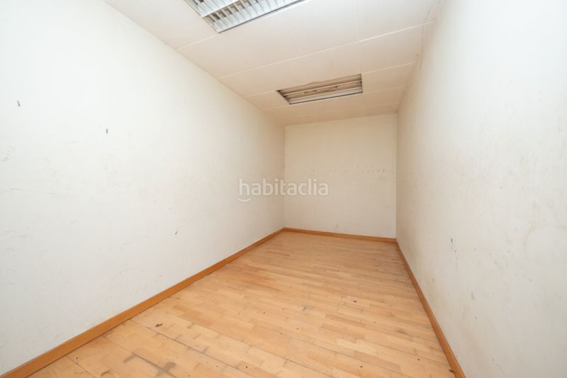 Foto 717d64d8-b7f8-4aae-936e-9de52ef15e63. Local comercial a Torre-roja-Campreciós Viladecans