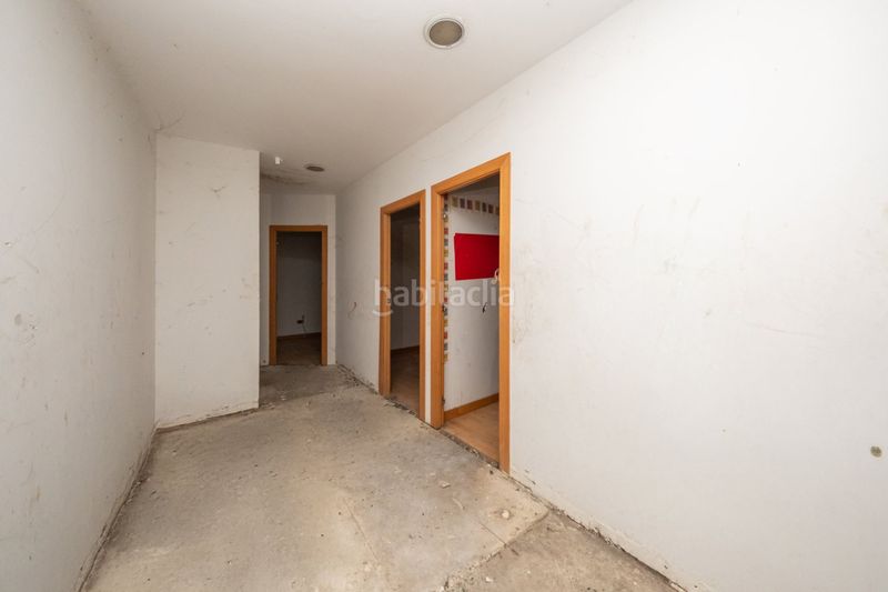 Foto dd160fb5-e3e1-47e9-9e97-7d941c3ac466. Local comercial a Torre-roja-Campreciós Viladecans