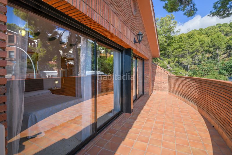 Foto 1687b3f6-6a53-4bb2-bfe0-257091411347. Casa amb aparcament piscina a Torrent Ballester Viladecans
