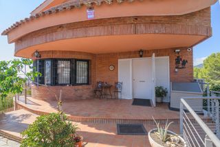Casa  Viladecans - calle mare-selva. Casa en calle mareselva 17 viladecans