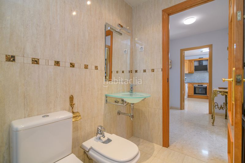 Foto 48415d27-3c0e-48ea-96f8-301d578c6ee4. Casa amb aparcament piscina a Torrent Ballester Viladecans