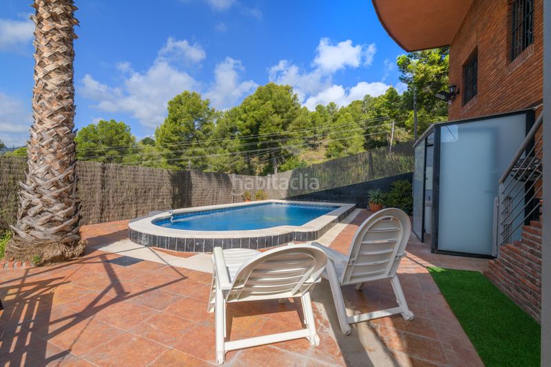 Foto 4e6c2beb-3230-4155-b902-43935e35e02e. Casa amb aparcament piscina a Torrent Ballester Viladecans