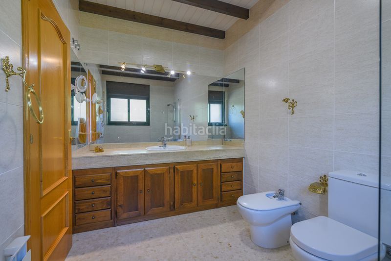 Foto 5df19b00-36c8-4a13-b04f-3315df9eb410. Casa amb aparcament piscina a Torrent Ballester Viladecans