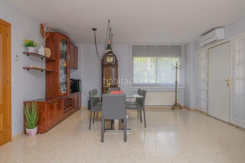 Foto 6f9c207e-b3b7-49bb-bca3-ec8f5486b269. Casa amb aparcament piscina a Torrent Ballester Viladecans