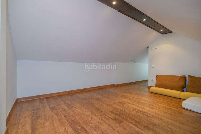 Foto a5171014-da2e-4a47-aa49-73d30a61de57. Casa amb aparcament piscina a Torrent Ballester Viladecans