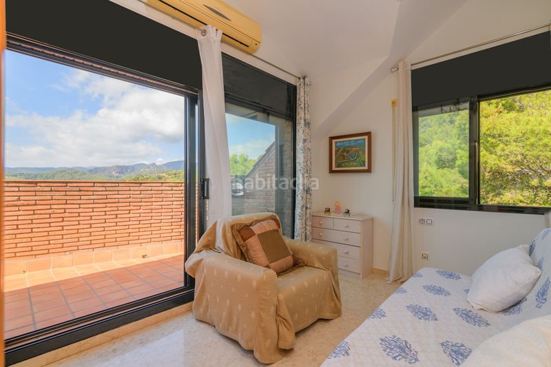 Foto ab9327bd-3a1a-4629-a5d5-ed6e3e5ddde9. Casa amb aparcament piscina a Torrent Ballester Viladecans