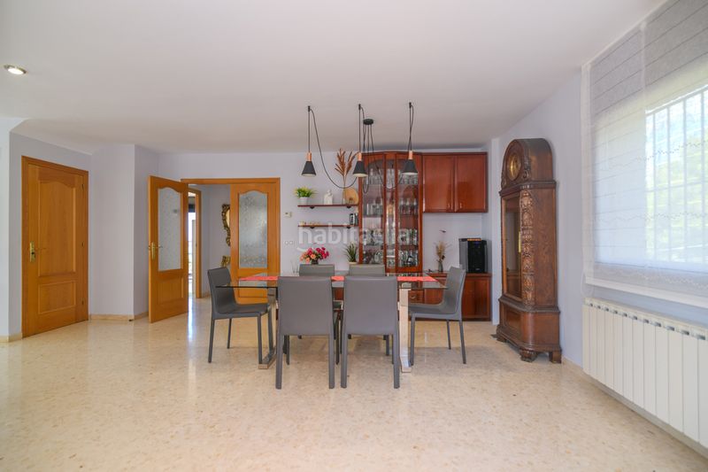 Foto e150d8f4-f8e3-47d3-b16f-d144bd8e246d. Casa amb aparcament piscina a Torrent Ballester Viladecans