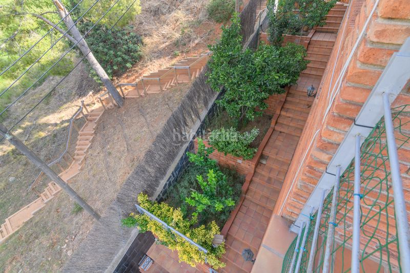 Foto f41d9fad-1087-4433-a66b-bdf6f059e6d2. Casa amb aparcament piscina a Torrent Ballester Viladecans