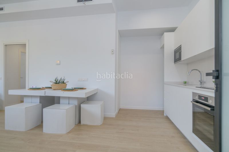 Foto bfa0eede-c00c-44b4-9259-f7076b635bd2. Pis amb calefacció a La Gavarra Cornellà de Llobregat