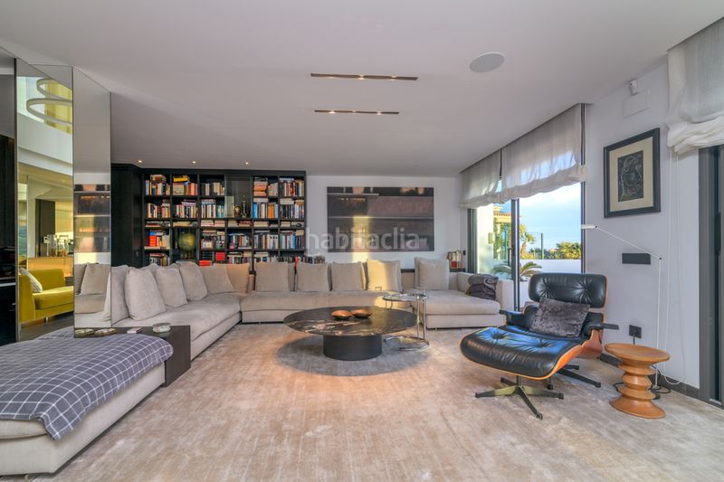 Foto 76385787-1684-4056-b8e4-c8353400aa89. Casa amb aparcament piscina a Can Girona - Terramar - Vinyet Sitges