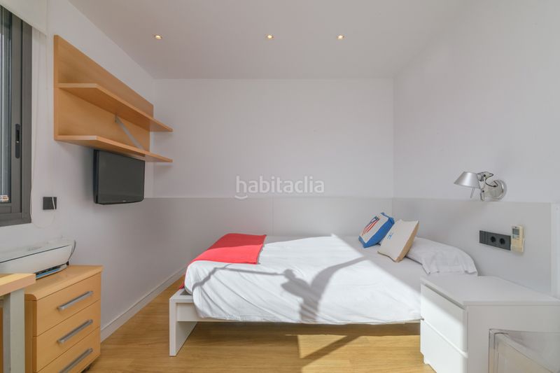 Foto 7d82fd88-31f6-486b-a518-792d22459b34. Casa amb aparcament piscina a Can Girona - Terramar - Vinyet Sitges