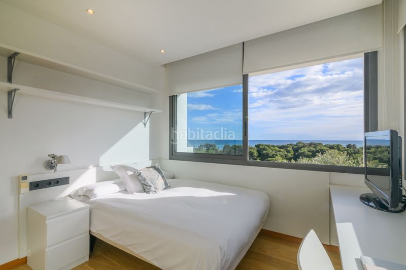 Foto bc7f0691-93f7-4ba6-868f-7bf0a3177db2. Casa amb aparcament piscina a Can Girona - Terramar - Vinyet Sitges