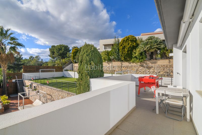 Foto c19d5bc3-c5fd-4be3-8dd9-fe4363cc01b9. Casa amb aparcament piscina a Can Girona - Terramar - Vinyet Sitges