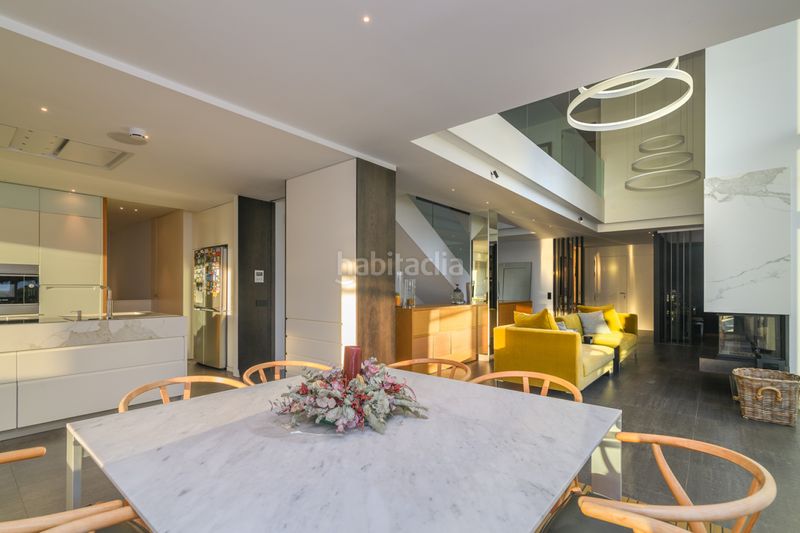 Foto c5f82451-84d8-4d81-99e0-828f27f53a0c. Casa amb aparcament piscina a Can Girona - Terramar - Vinyet Sitges