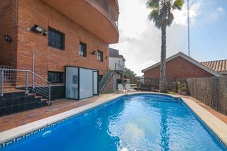 Location Maison  Viladecans - calle mare-selva. Casa en calle mareselva 17 viladecans
