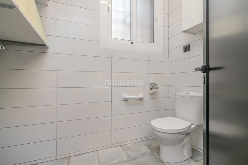 Foto 4b159f54-7cee-468d-b6d5-0e31dab6eb66. Local comercial a La Roureda Viladecans