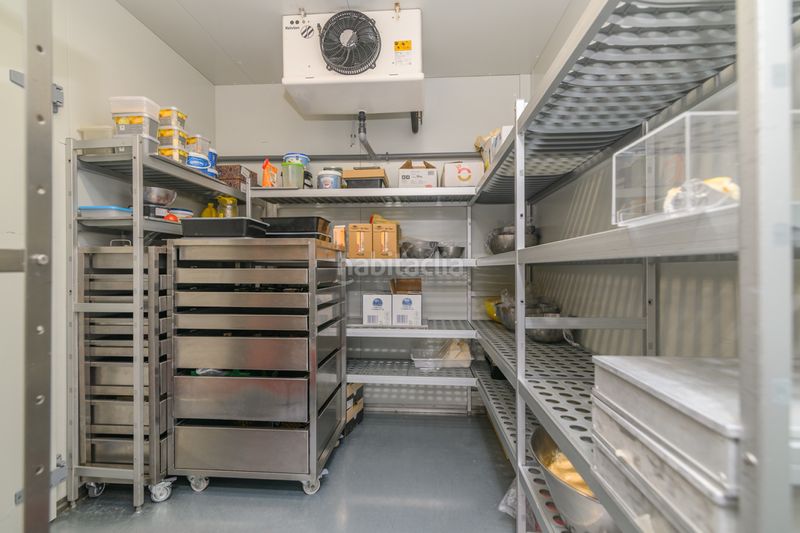 Foto a4be46e9-e1d3-4470-a371-d6cbb5db59d3. Local comercial a La Roureda Viladecans