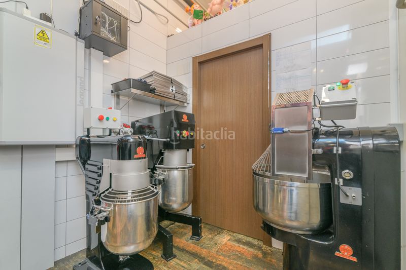 Foto a794d8aa-a549-40cf-8d4e-761a60c84081. Local comercial a La Roureda Viladecans