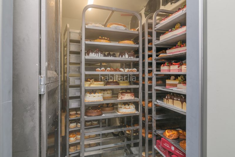 Foto ad8b3150-481e-441b-b80a-dc9872a53768. Local comercial a La Roureda Viladecans