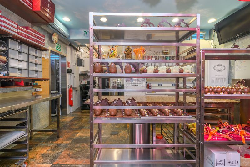 Foto ae6d6f2a-19b8-46a3-9b7f-afcc3d870dc2. Local comercial a La Roureda Viladecans
