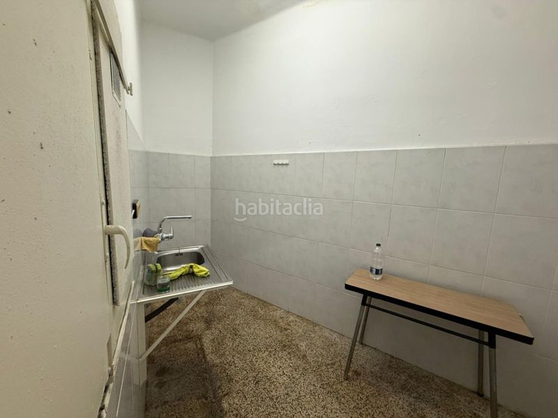 Foto 0bbdd0b8-ff27-4184-ad70-c377f6c19ff0. Local comercial a Passeig Maragall Gavà