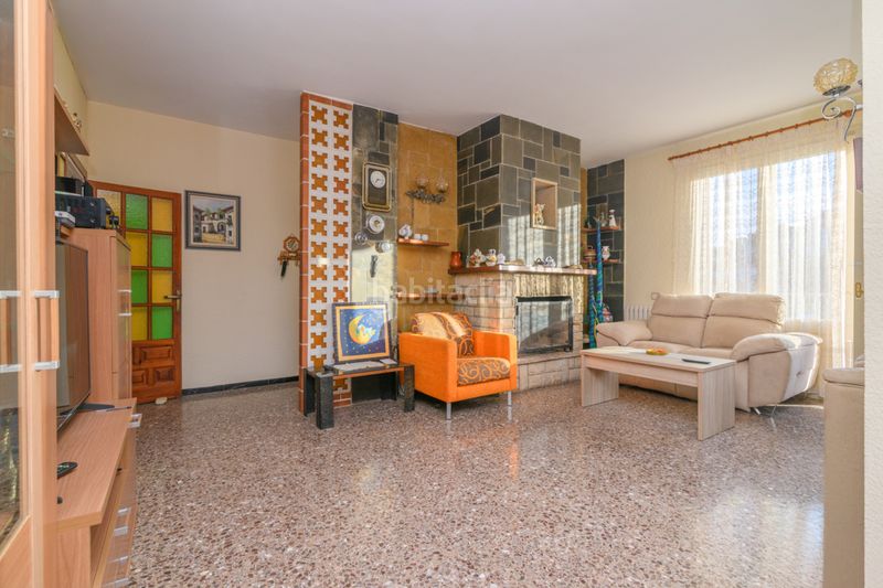 Foto 87a0ce22-f3be-4809-8780-6290493f08f7. Casa amb aparcament a Mas Trader-Corral d´En Tort-Corral d´En Cona Cubelles