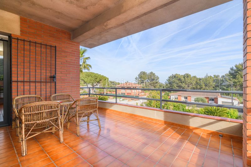 Foto e7625a55-eb7b-49fe-8bea-7a22f14adafb. Casa amb aparcament piscina a La Sentiu Gavà