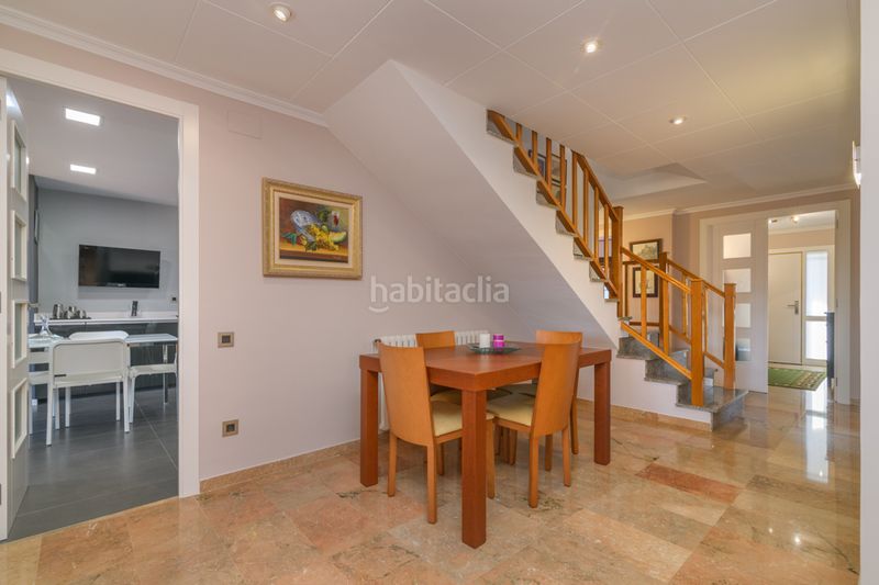 Foto ec3295fc-1379-41bd-a49f-11693c4e8b38. Casa amb aparcament piscina a La Sentiu Gavà