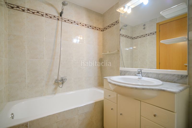 Foto 1f857479-a3bc-4524-81bc-88a63874c233. Pis a Diagonal-Colomeres Gavà