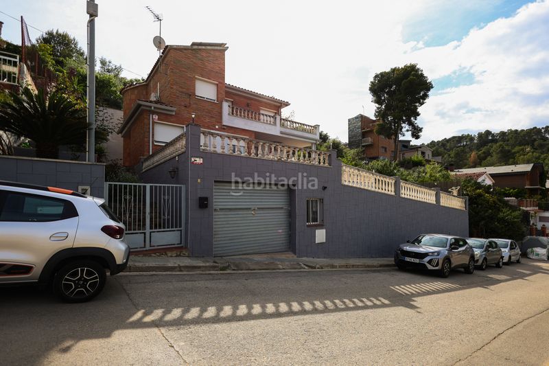 Foto 754a5b28-6735-44ea-a3b1-c321e58c7d79. Casa amb calefacció aparcament piscina a Sant Andreu de la Barca