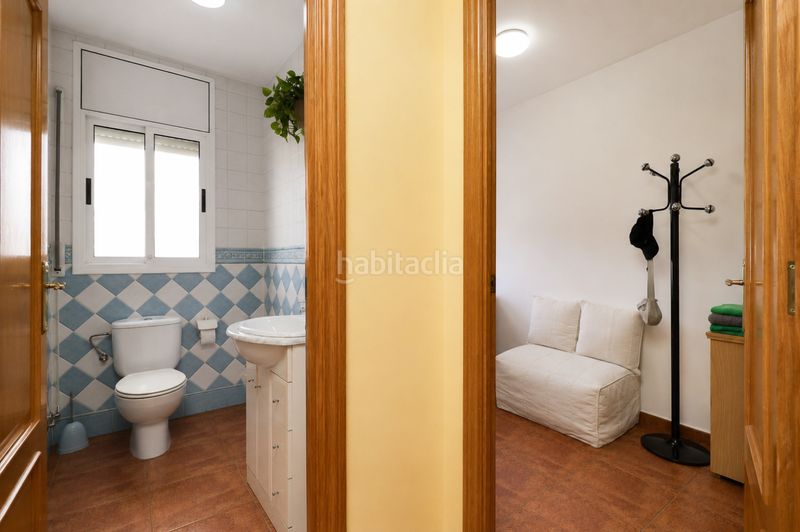 Foto d474fd1f-118f-4276-af06-f8afd50b0774. Casa amb calefacció aparcament piscina a Sant Andreu de la Barca