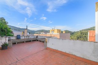 Casa pareada  Sant climent de llobregat - cl roureda. Casa con alma, espacio y vistas que te recordarán por qué quería